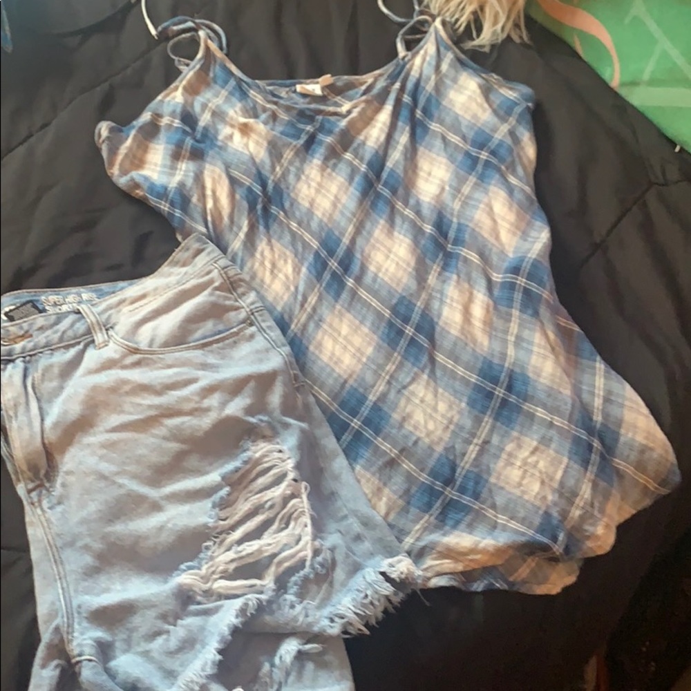 Blue and white tank top!